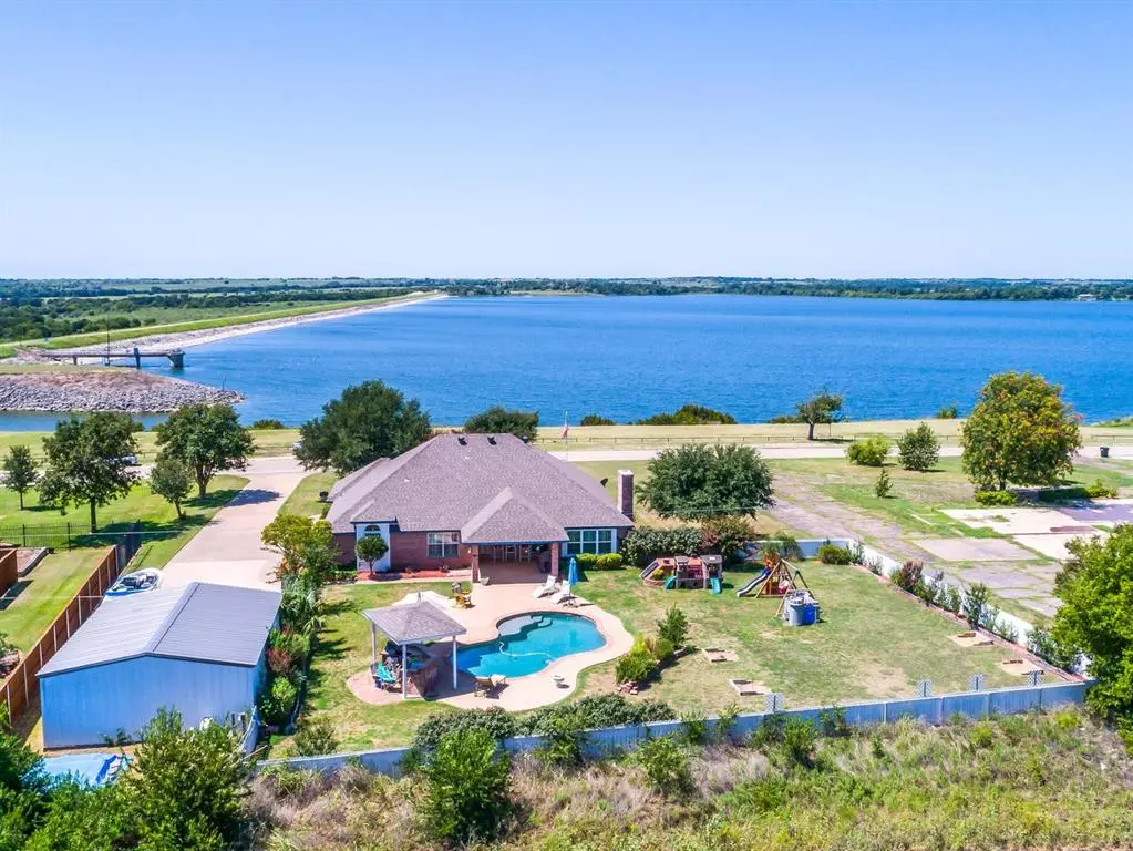 Cleburne, TX 76033,2501 Lakeshore Drive