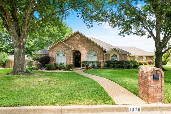 1628 Willow Bend, Tyler, TX 75703