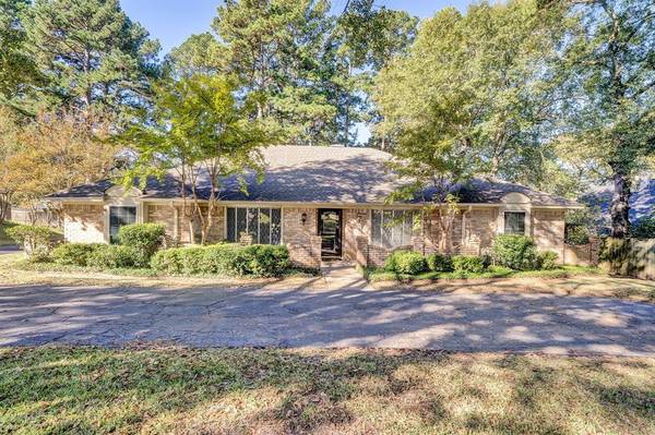 4705 Picadilly Place, Tyler, TX 75703