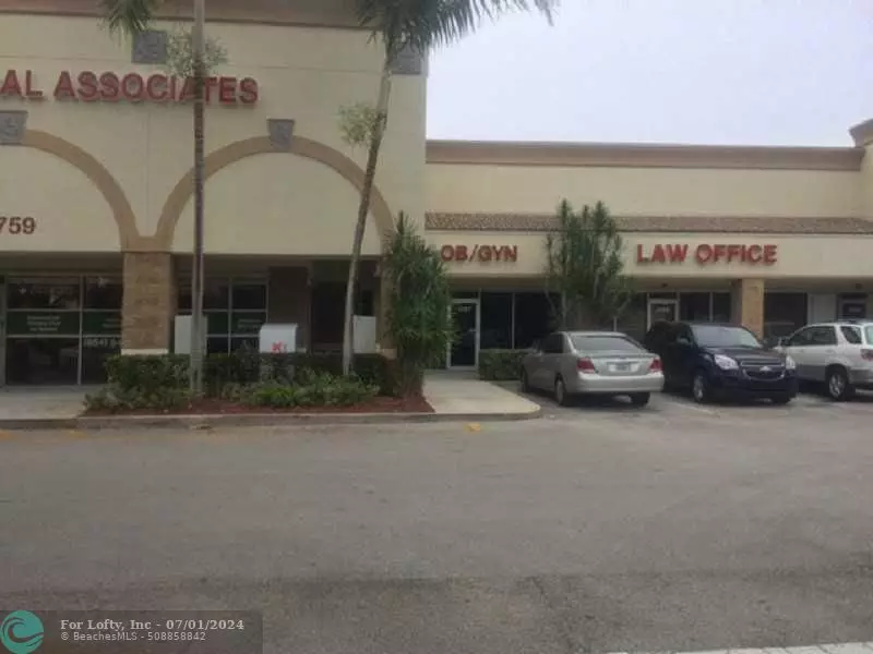 1749 N UNIVERSITY DR, Pembroke Pines, FL 33024