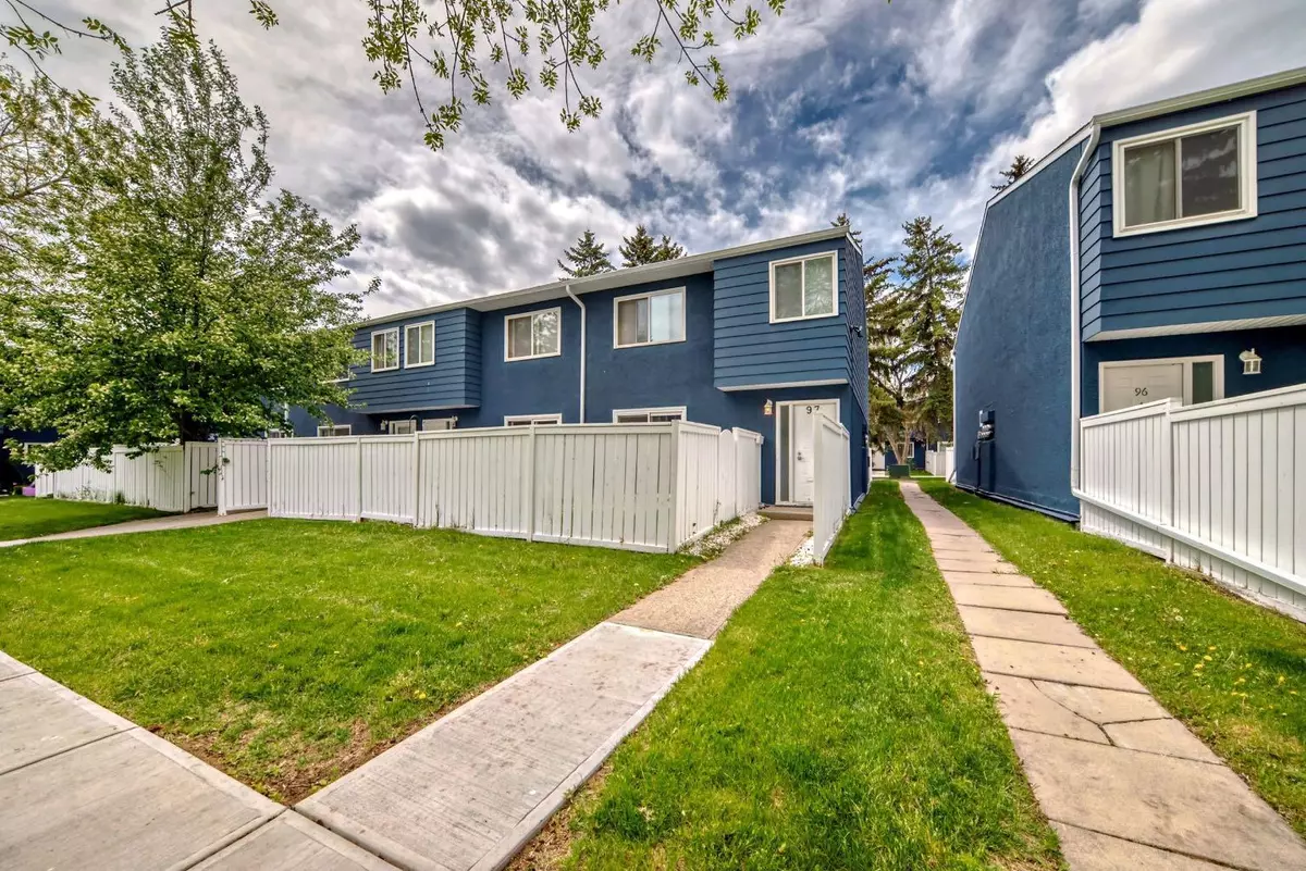 Calgary, AB T2J0A4,251 90 AVE SE #97