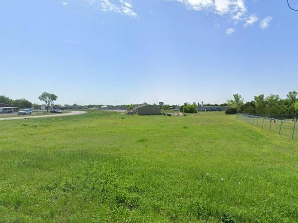 120 Split Rail Circle #5D, Ponder, TX 76259