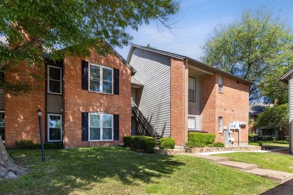 262 Jefferson Parkway,  Fort Worth,  TX 76107