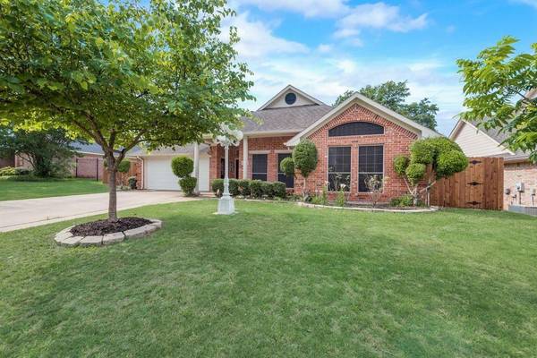 606 Roundabout Drive, Midlothian, TX 76065