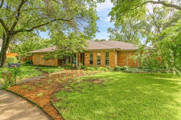 16628 Vicarage Court, Dallas, TX 75248