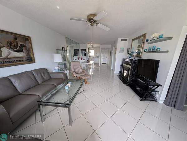 Fort Lauderdale, FL 33306,2880 NE 33rd Ct  #405