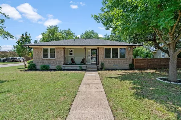 2904 Southwood Drive, Dallas, TX 75233