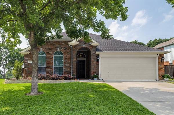 1619 Pine Hills Lane, Corinth, TX 76210