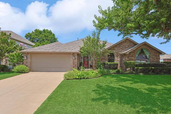 2300 Hazy Meadows Lane, Flower Mound, TX 75028