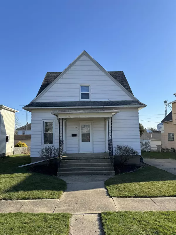 228 E Front Avenue, Stockton, IL 61085