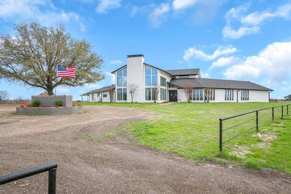 1103 VZ County Road 4603, Ben Wheeler, TX 75754