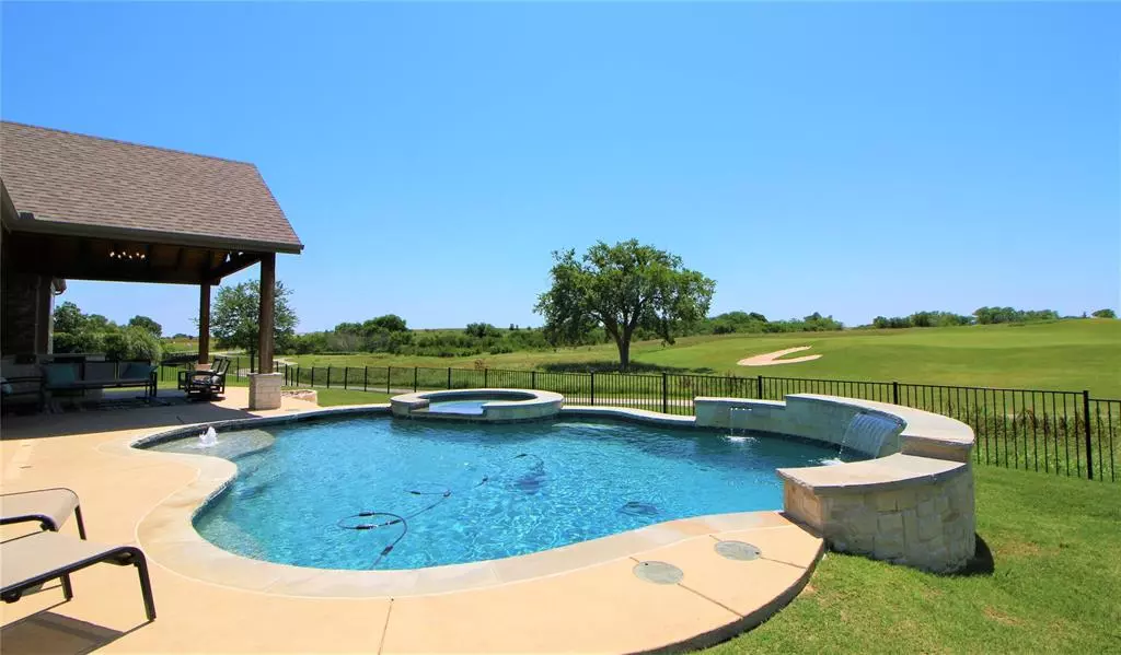 1620 Bearpath Way, Gunter, TX 75058