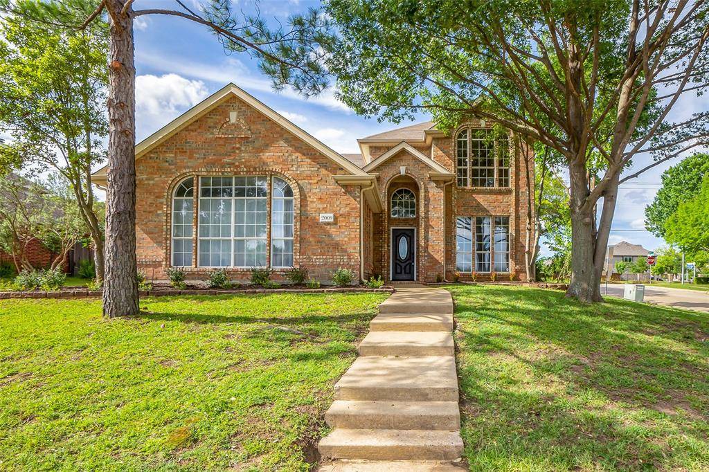 2009 Walnut Hill Drive, Rowlett, TX 75088
