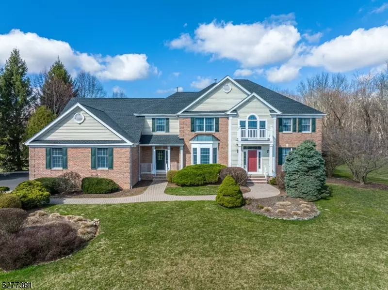 12 Terrill Dr, Tewksbury Twp., NJ 07830