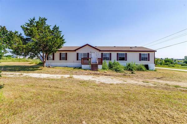 5705 Texas Street, Joshua, TX 76058