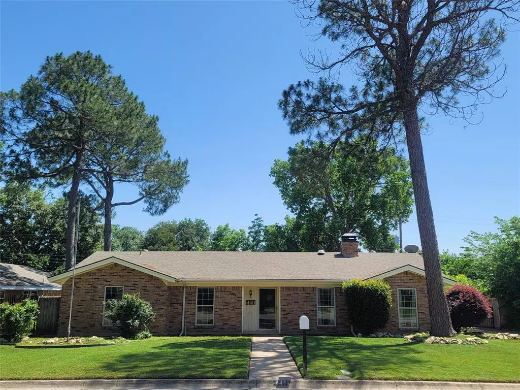 Hurst, TX 76054,441 W Pleasantview Drive