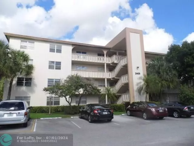 Coconut Creek, FL 33066,2405 Antigua Cir  #A4