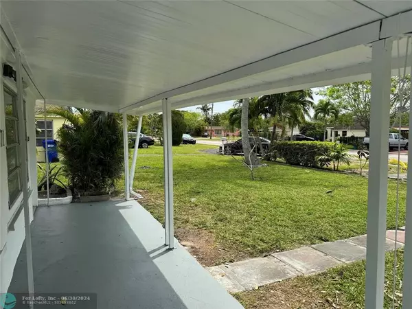 North Miami Beach, FL 33162,1671 NE 180th St