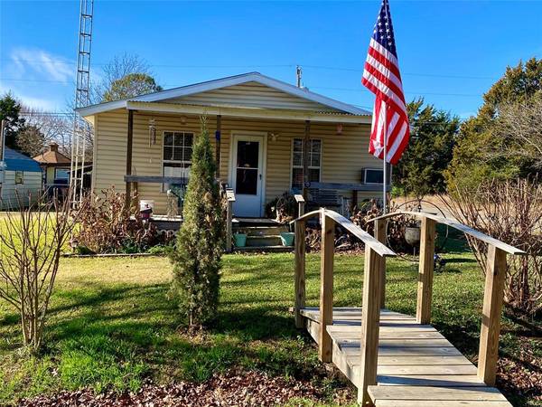 285 Sioux Drive, Gordonville, TX 76245