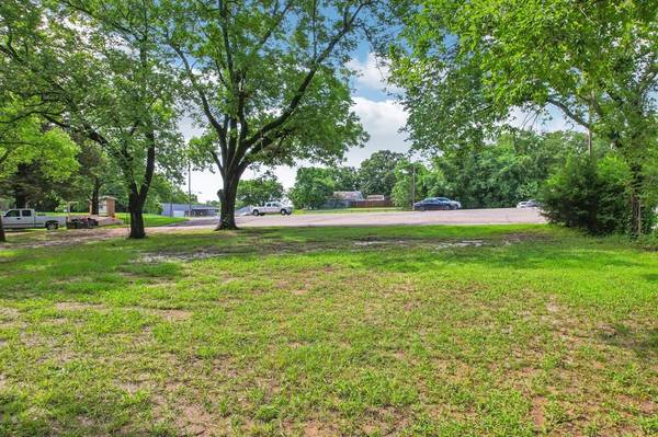 Bonham, TX 75418,SE 3rd Street