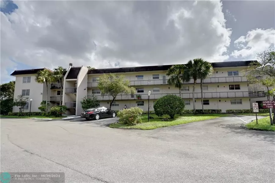 7450 NW 17TH ST  #302, Plantation, FL 33313