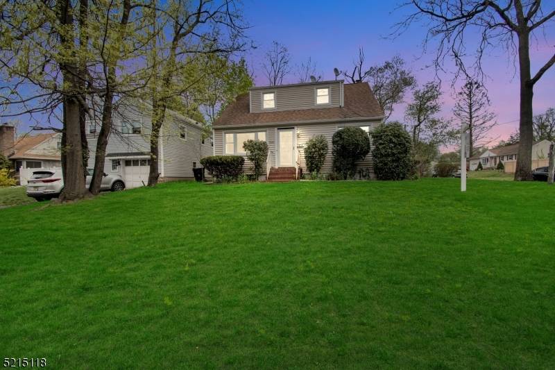 1321- 23 Plainfield Ave, Plainfield City, NJ 07060