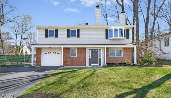 207 Knox Way, Hopatcong Boro, NJ 07843