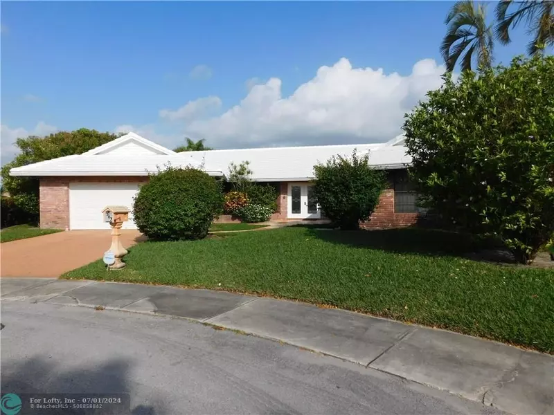 567 Deer Cree Sea Pine Lane, Deerfield Beach, FL 33442