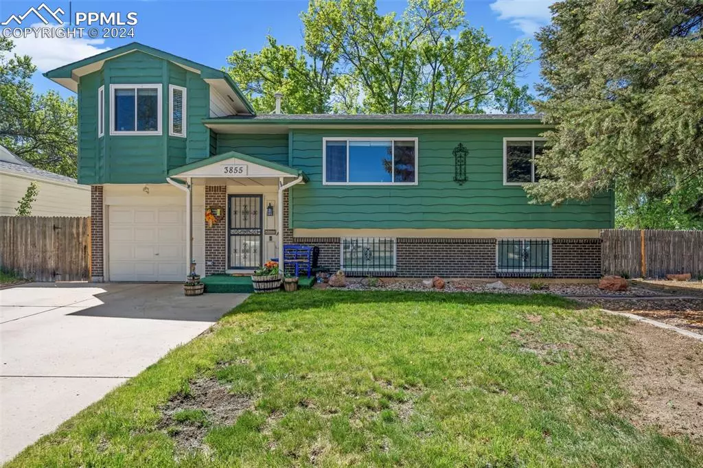 Colorado Springs, CO 80918,3855 Surrey LN