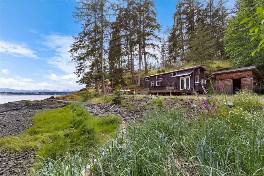 SL 6 Whalebone Cove Rd, Quadra Island, BC V0P 1H0