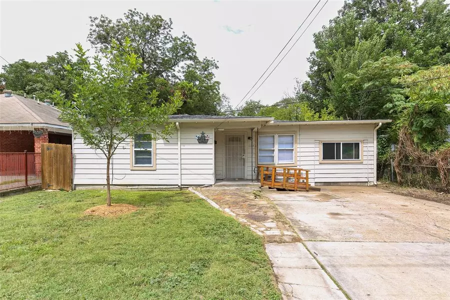 1151 N Justin Avenue, Dallas, TX 75211