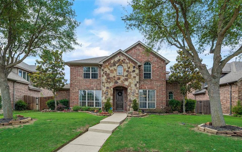 7102 Waterbury Drive, Rowlett, TX 75089