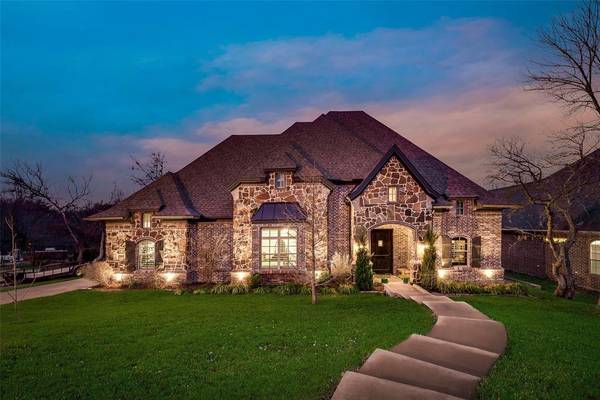 5013 Lake Forest Drive, Rowlett, TX 75088