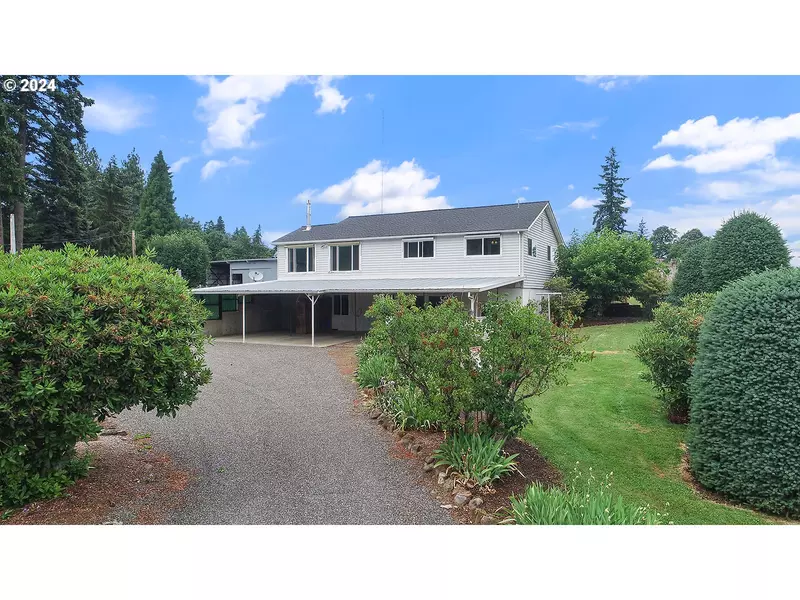 4554 SUMMIT DR, Hood River, OR 97031