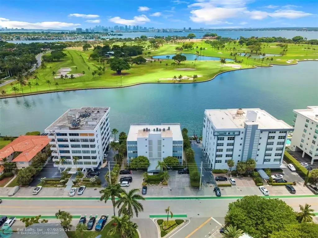 Bay Harbor Islands, FL 33154,9200 W Bay Harbor Dr  #1B