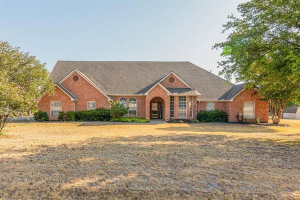 620 N Hardeman Circle,  Justin,  TX 76247