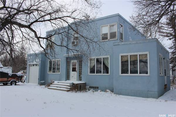 304 3rd AVENUE, Eston, SK S0L 1A0