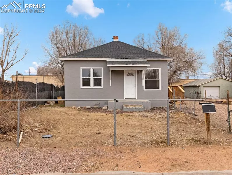 2711 Himes AVE, Pueblo, CO 81004