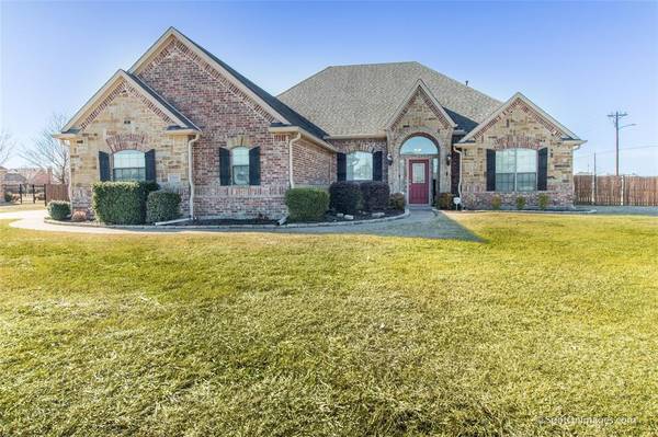 17000 Darby Drive, Talty, TX 75126