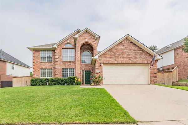 5001 Cedar River Trail, Fort Worth, TX 76137