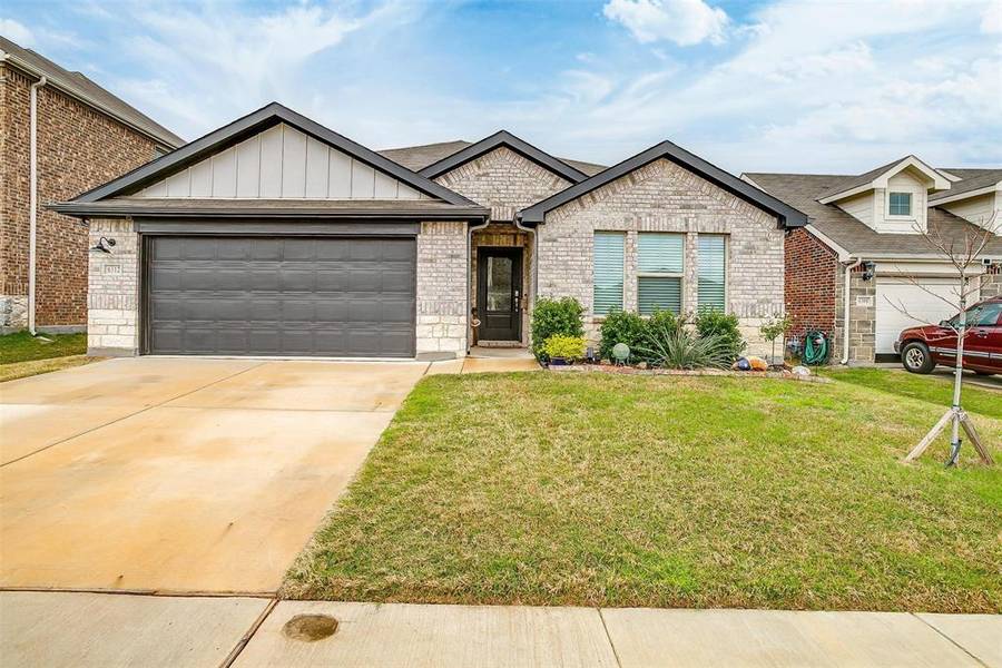 6312 Armadillo Court, Fort Worth, TX 76179