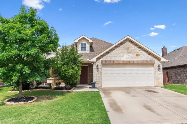 7421 Innisbrook Lane,  Fort Worth,  TX 76179