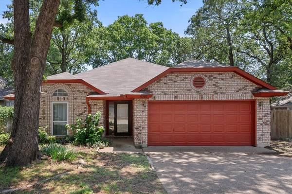 6303 Settlement Drive, Arlington, TX 76001