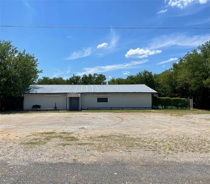 610 Grant Avenue, Strawn, TX 76475