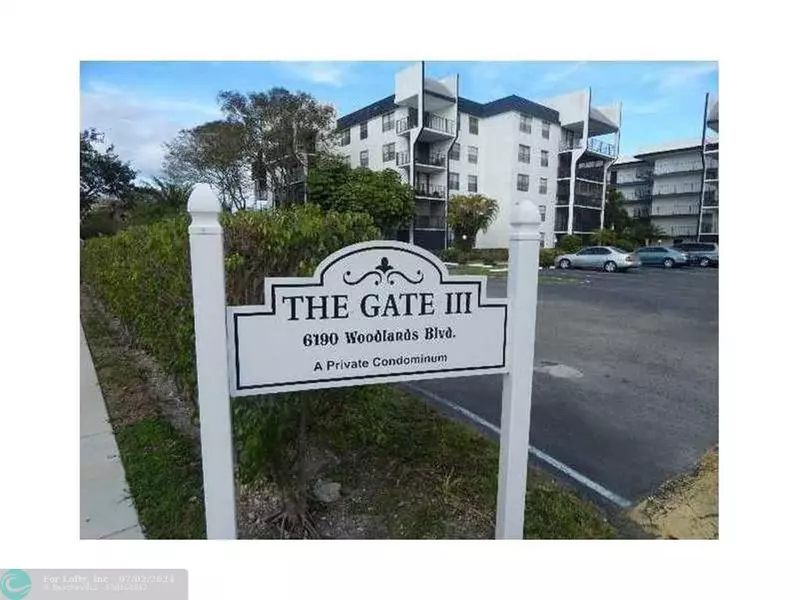 6190 Woodlands Blvd  #315, Tamarac, FL 33319