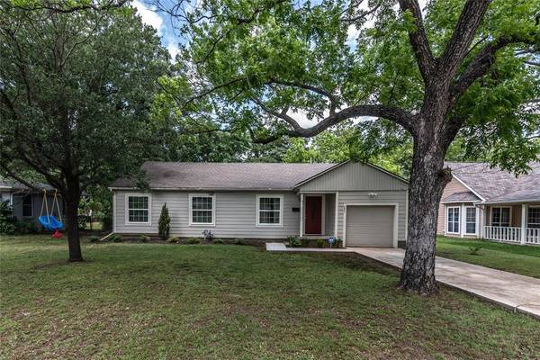 203 Glendale Avenue, Seagoville, TX 75159