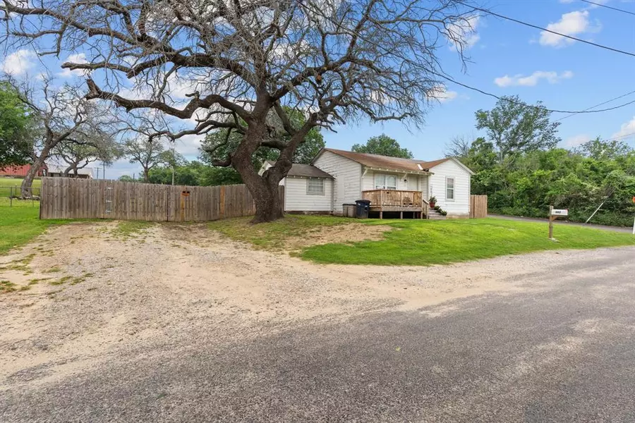 602 Duke Street, Weatherford, TX 76086