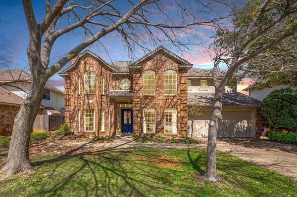 2124 Brookgate Drive, Grapevine, TX 76051