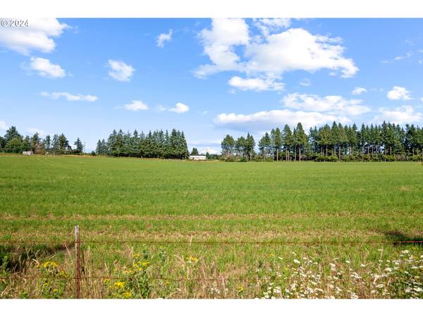 0 S Strowbridge RD, Oregon City, OR 97045