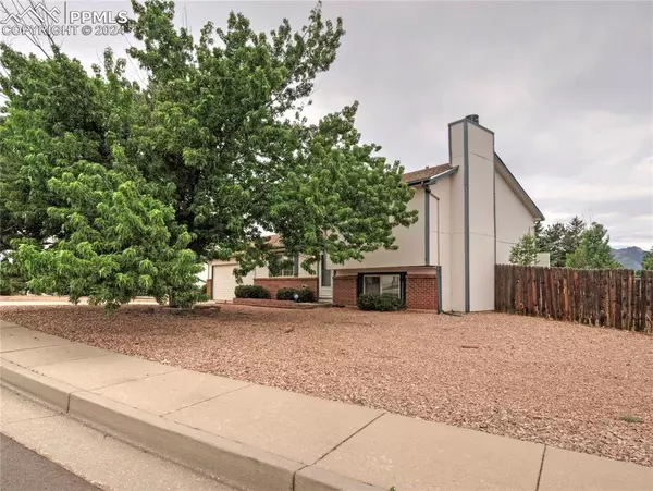 Colorado Springs, CO 80920,7672 Stampede DR